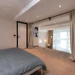 Spacious & Cozy Loft Near Old Town