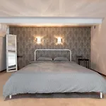 Spacious & Cozy Loft Near Old Town